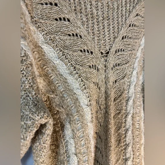 Ecote Cable Knit Drop Shoulder Oversized Sweater - Picture 4 of 12